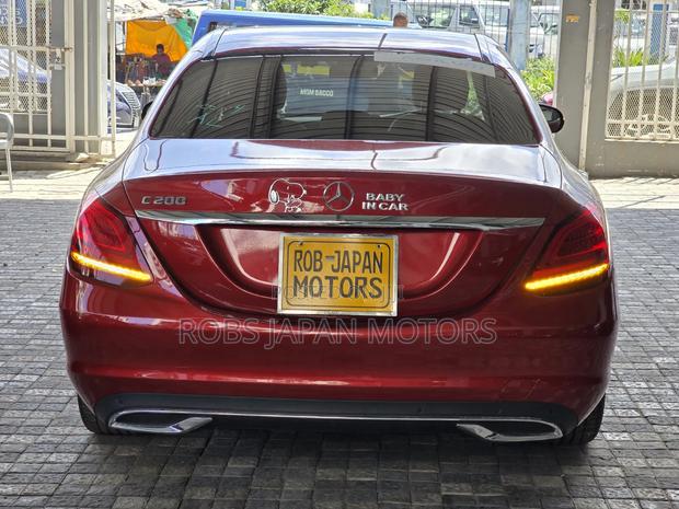 Mercedes-Benz C200 2020 Red