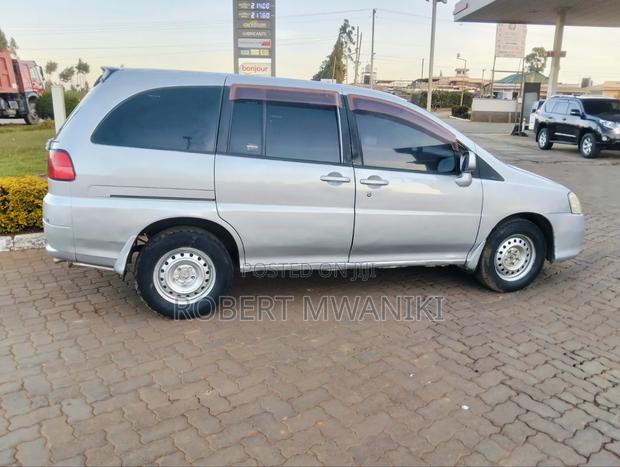 Nissan Liberty 2004 Silver