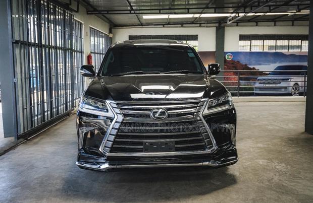 Lexus LX 570 AWD 2016 Black