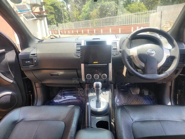 Nissan X-Trail 2.5 Petrol 4x4 SE 2010 Black