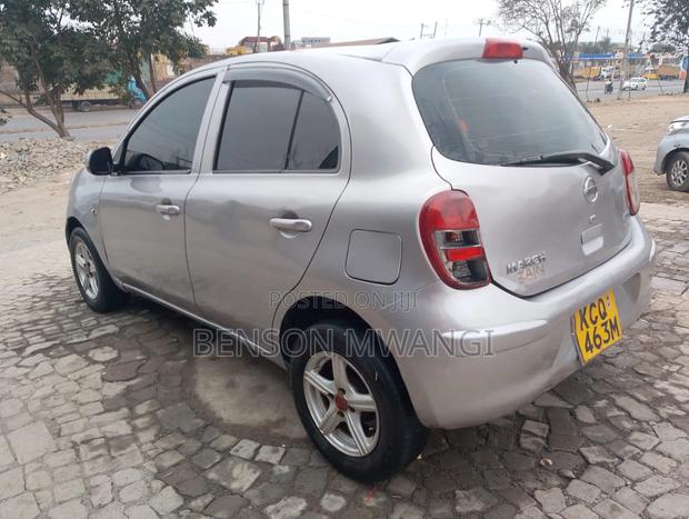Nissan March 1.2 AWD 2012 Beige