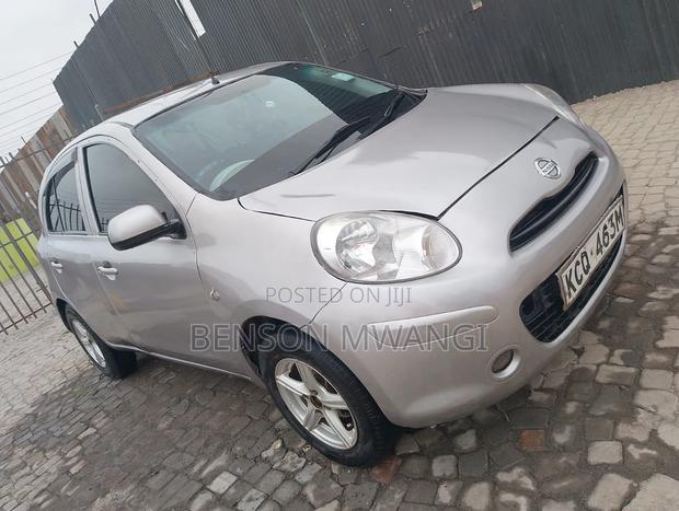 Nissan March 1.2 AWD 2012 Beige