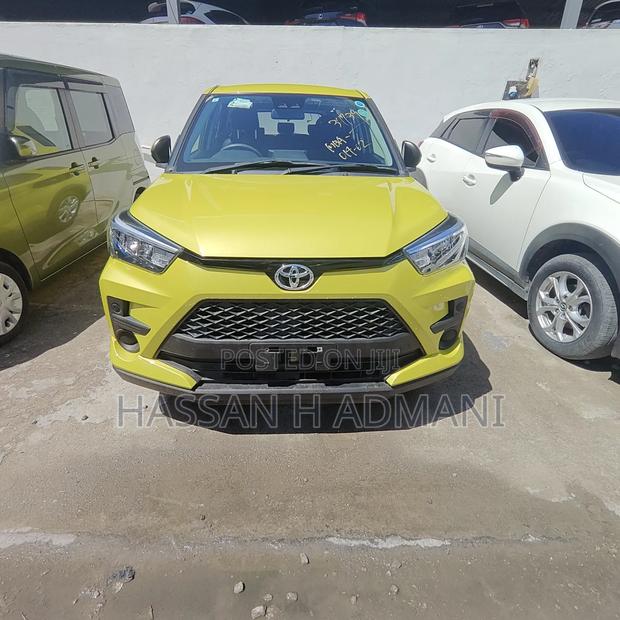 Toyota Raize 2020 Yellow