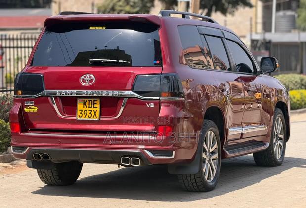 Toyota Land Cruiser 4.6 V8 ZX 2014 Maroon