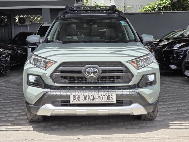 Toyota RAV4 Adventure AWD 2020 Green