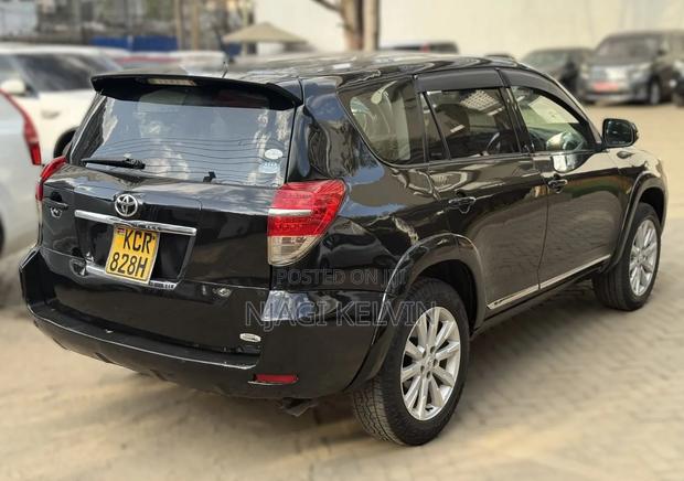 Toyota Vanguard 2012 Matt Black