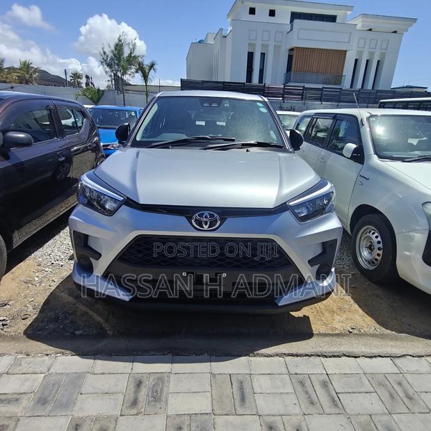 Toyota Raize 2020 Silver
