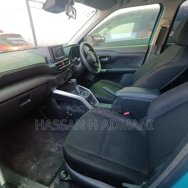 Toyota Raize 2020 Blue