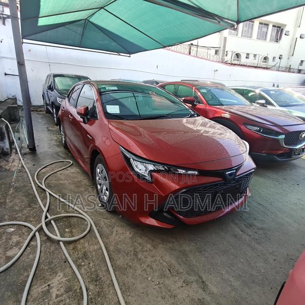 Toyota Corolla 2020 Maroon