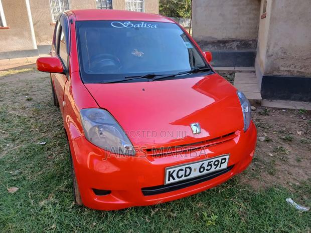 Toyota Passo 2010 Red