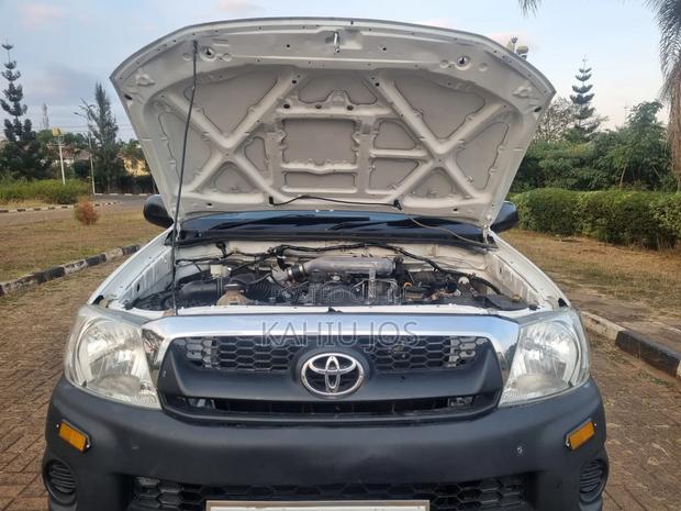 Toyota Hilux 2008 White