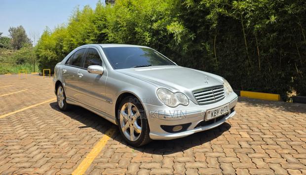 Mercedes-Benz C200 2007 Silver
