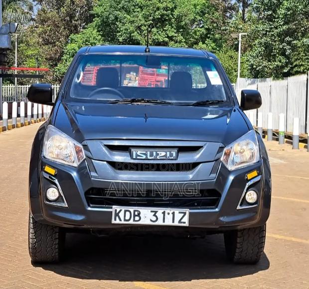 Isuzu D-MAX 2021 Green