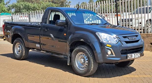 Isuzu D-MAX 2021 Green