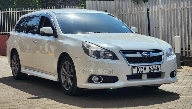 Subaru Legacy 2013 Pearl
