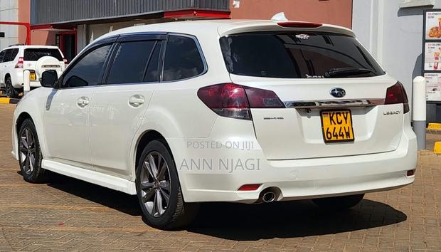 Subaru Legacy 2013 Pearl