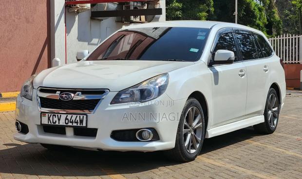Subaru Legacy 2013 Pearl