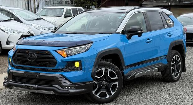 Toyota RAV4 Adventure 2021 Blue