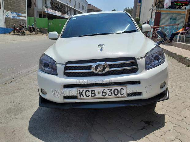 Toyota RAV4 2009 White