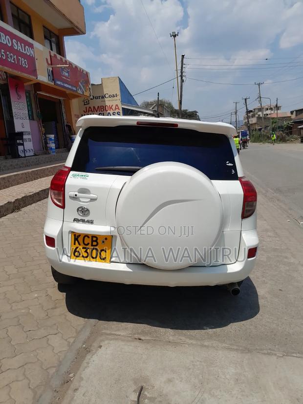 Toyota RAV4 2009 White