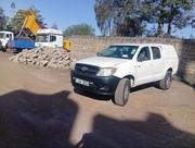 Toyota Hilux 2.5 Cab 2005 White for sale