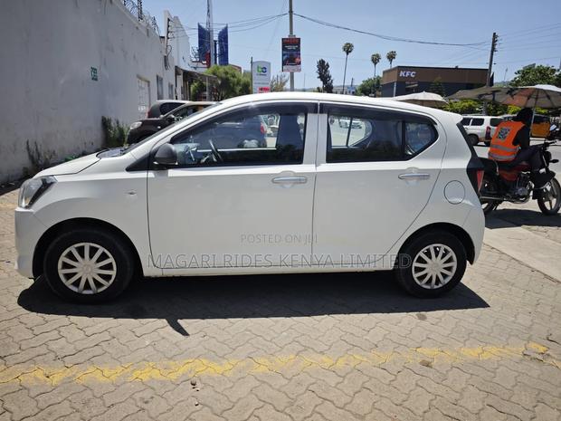 Daihatsu Mira 2019 White