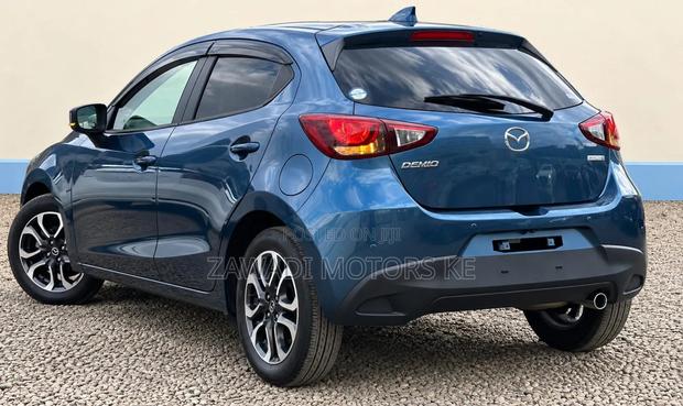 Mazda Demio 2019 Blue