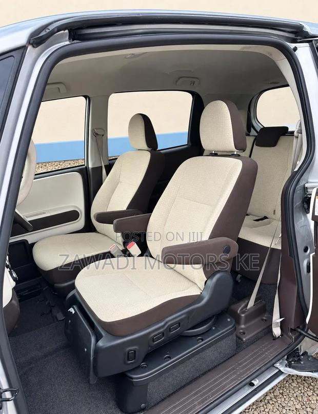 Toyota Porte 1.5 FWD 2019 Silver
