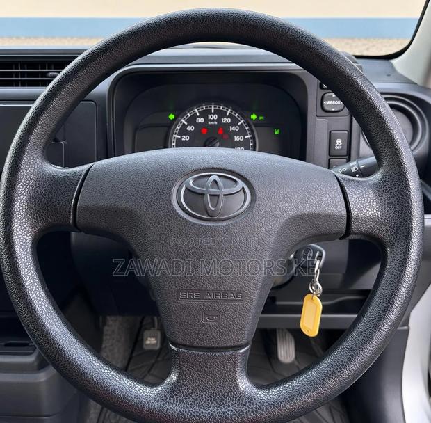 Toyota Succeed 2019 Silver