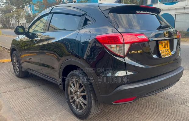 Honda Vezel 2018 Black