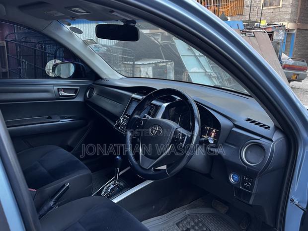 Toyota Corolla Fielder 1.5 Hybrid FWD 2014