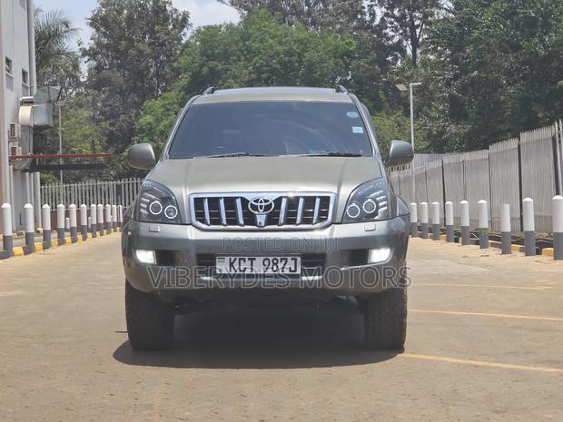 Toyota Land Cruiser Prado 2008 Gray