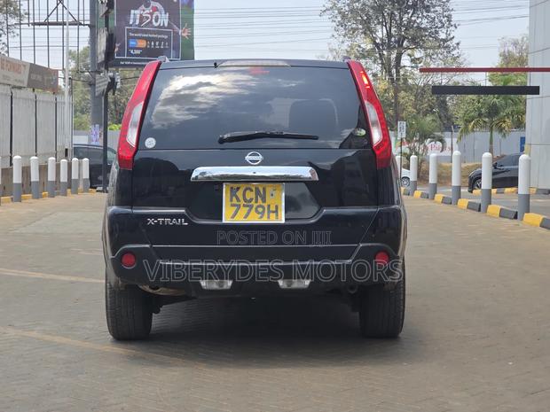 Nissan X-Trail 2010 Black