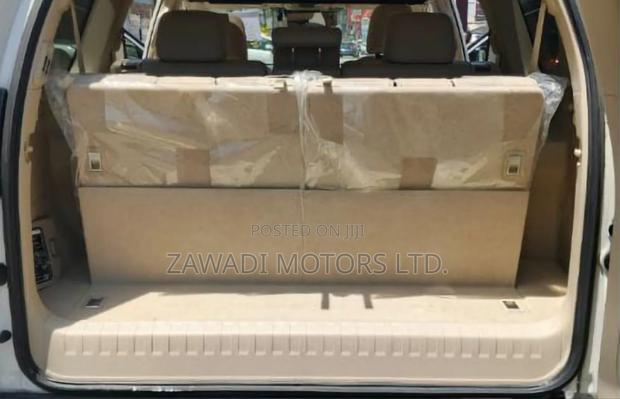 Toyota Land Cruiser Prado 2.8 2020 White