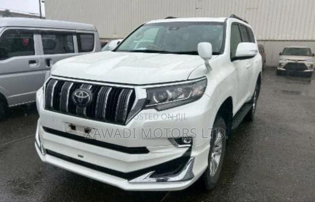 Toyota Land Cruiser Prado 2.8 2020 White