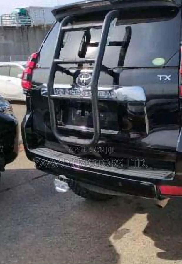 Toyota Land Cruiser Prado 2.8 2019 Black