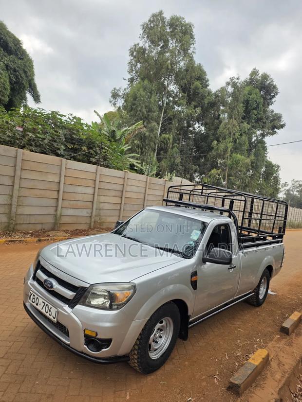 Ford Ranger 2010 Silver