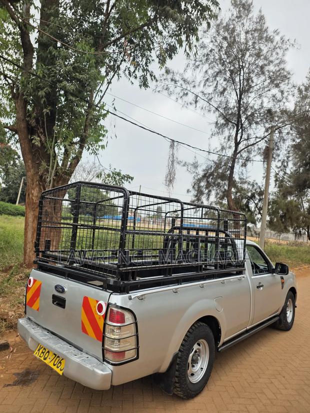 Ford Ranger 2010 Silver