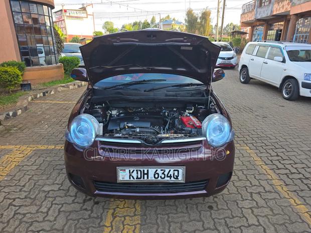 Toyota Sienta 2014 Maroon