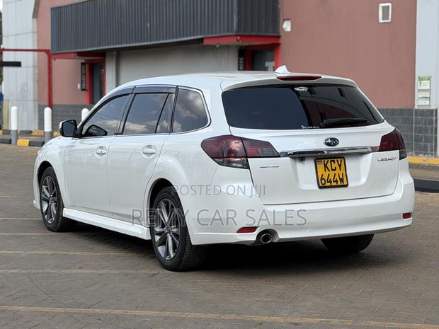 Subaru Legacy 2013 White