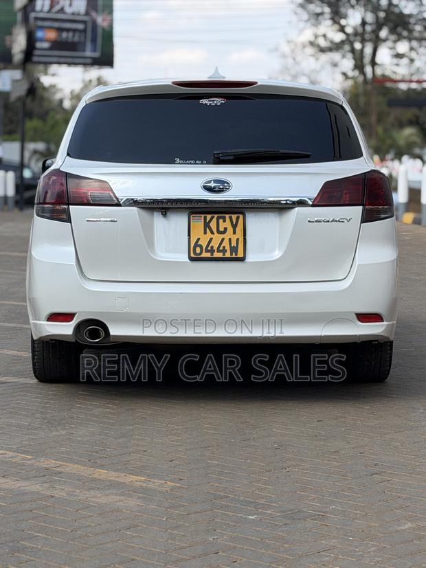 Subaru Legacy 2013 White
