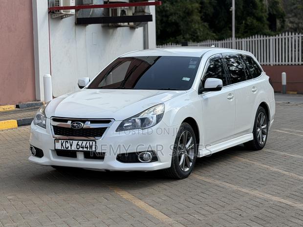 Subaru Legacy 2013 White