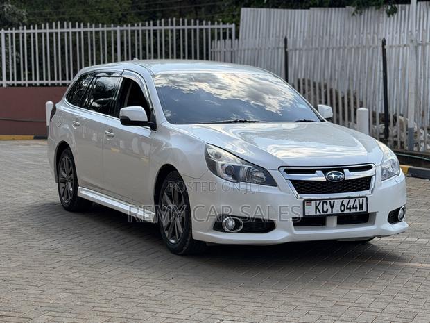 Subaru Legacy 2013 White