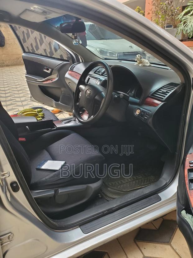 Toyota Allion 2010 Silver