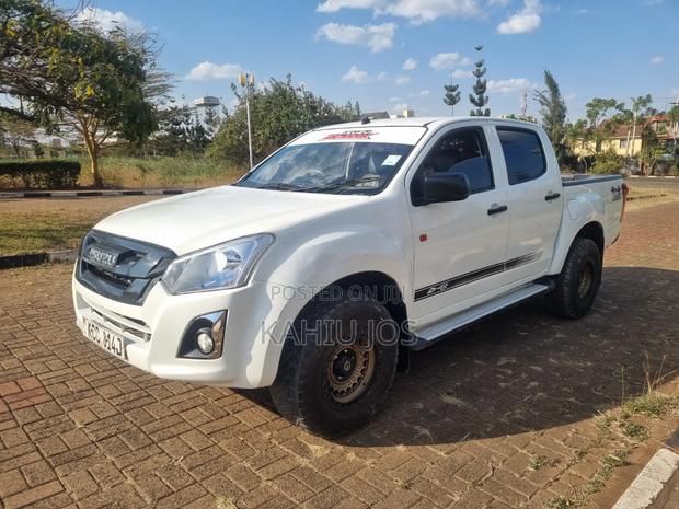 Isuzu D-MAX 2014 Off white