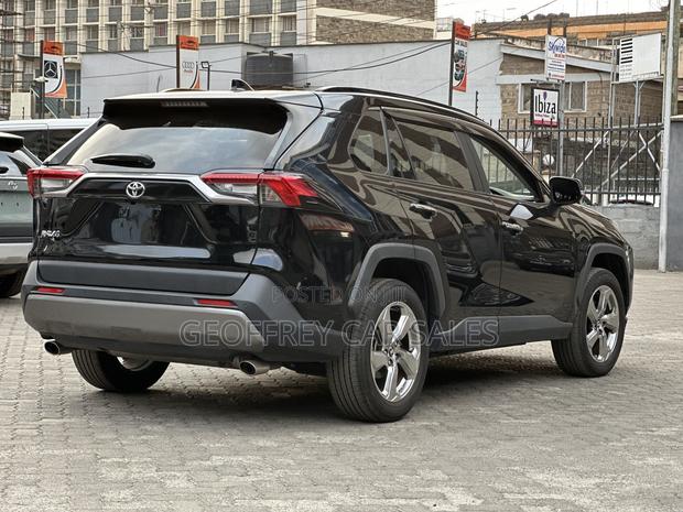 Toyota RAV4 LE AWD 2020 Black