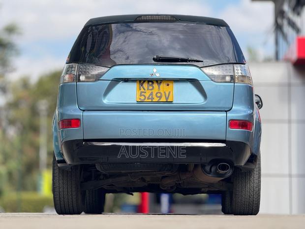 Mitsubishi Outlander 2006 Blue