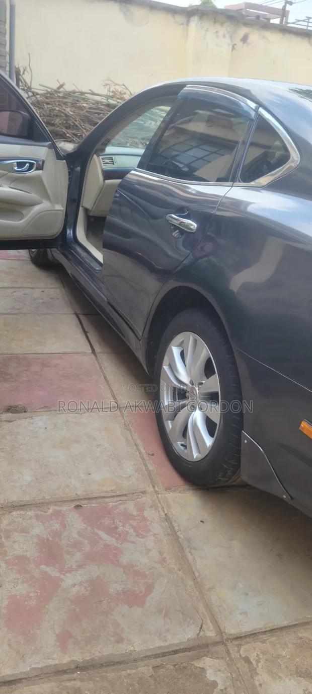 Nissan Fuga 2010 Gray