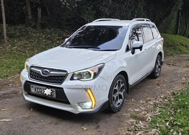 Subaru Forester 2013 Pearl
