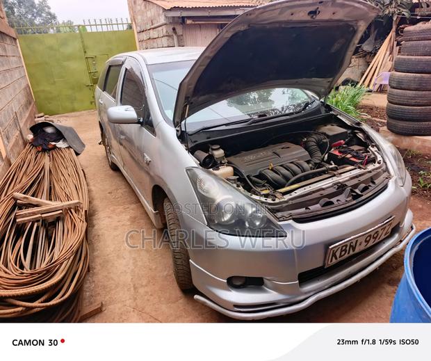 Toyota Wish 2007 Silver